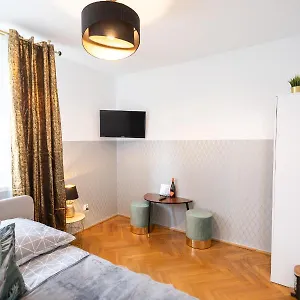 Хостел Clicktheflat Stawki, Варшава